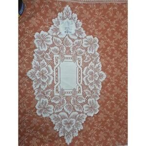 Heritage Lace Heirloom 12"x 20" Doily
